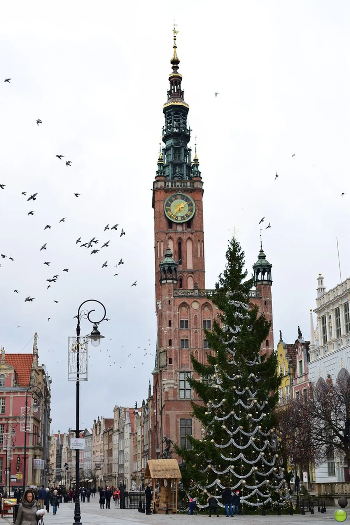 Gdansk Christmas Market Guide: 2026 Dates, Food & Tips