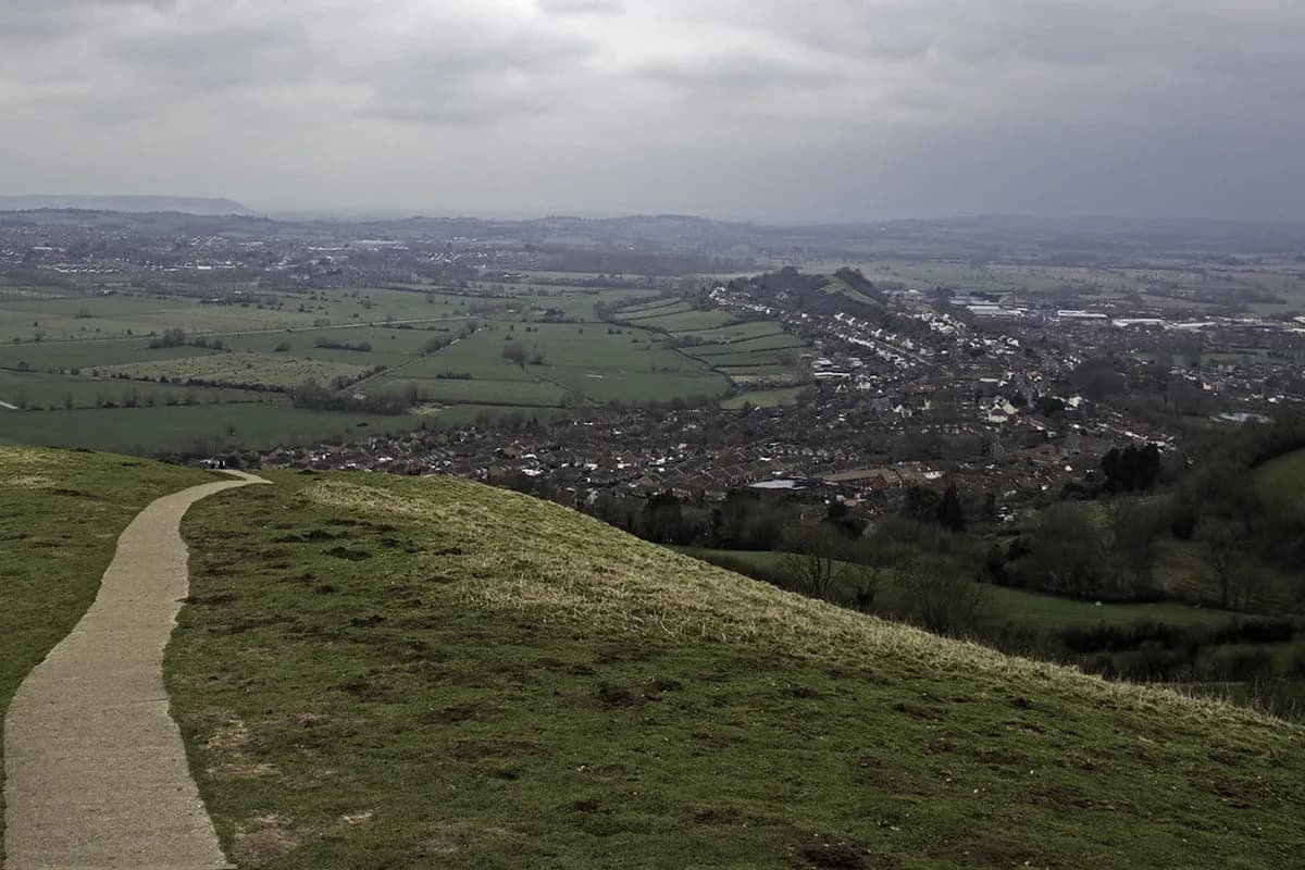 10 Reasons to Go (or Not): Is Glastonbury Worth It?