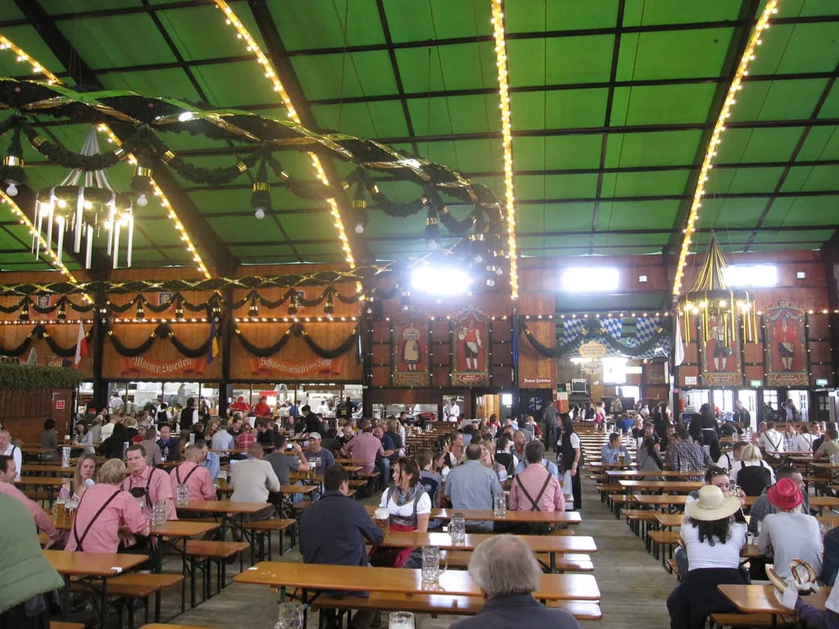 Oktoberfest Tent Reservations Explained: 10 Essential Tips