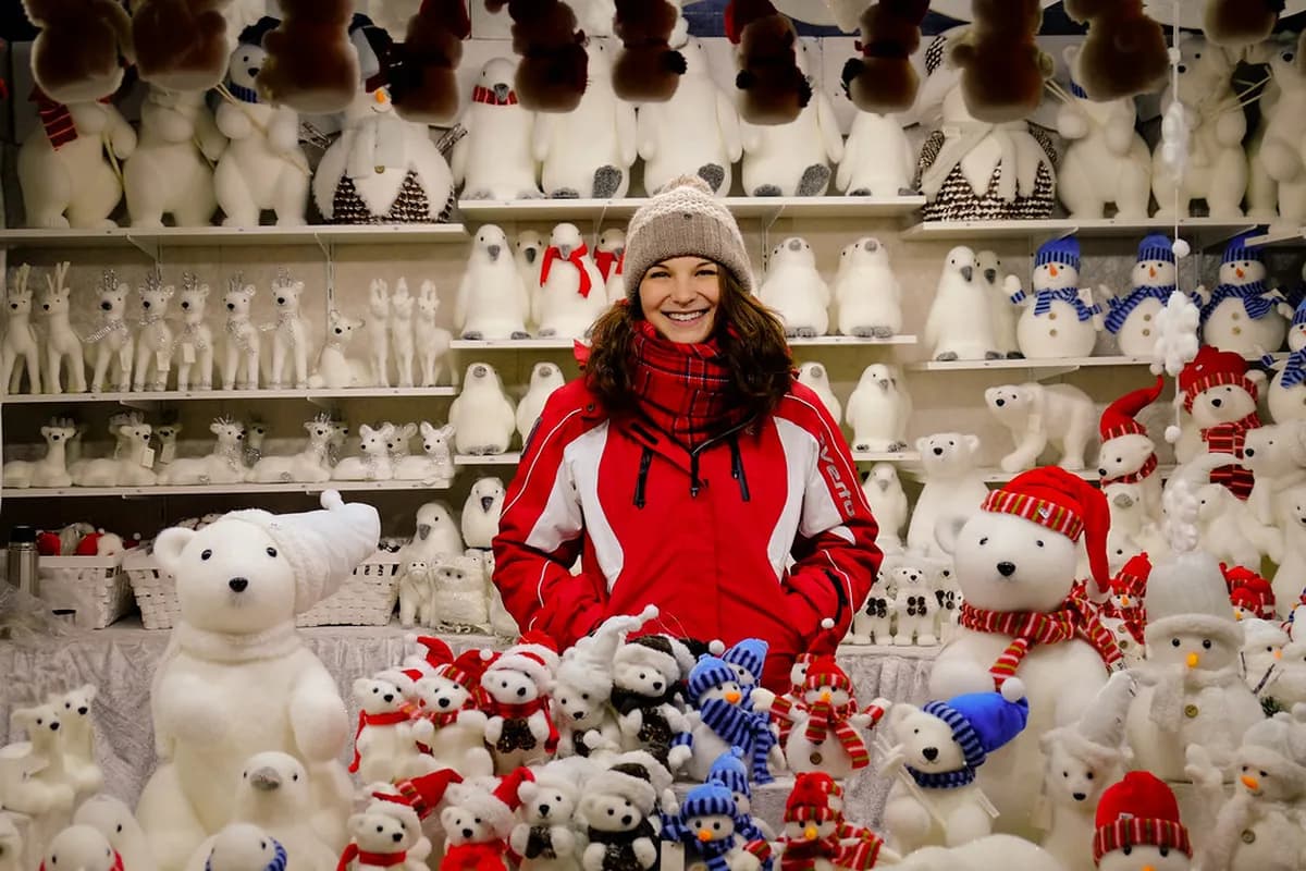 10 Best Vienna Christmas Markets to Visit (2026)