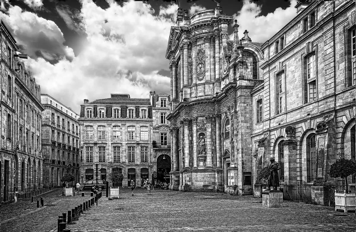 7 Best Areas and Tips for the Bordeaux Wine Festival