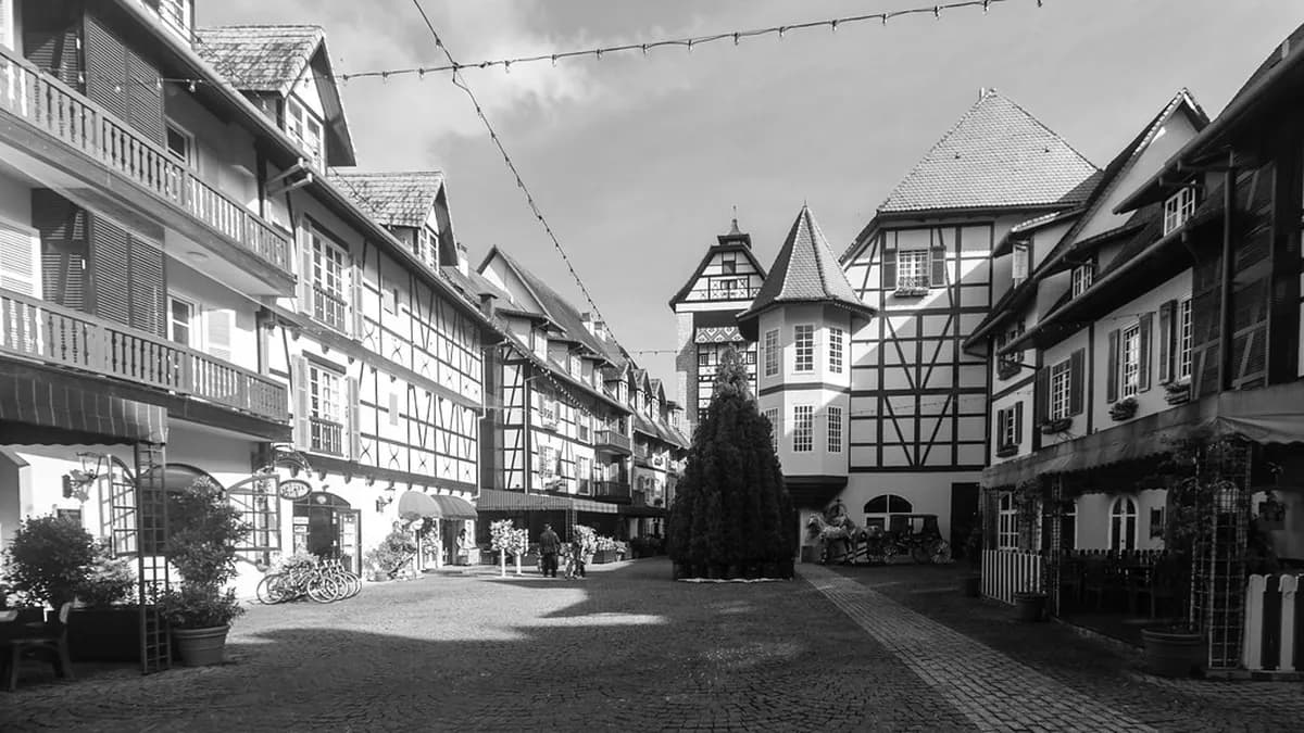 Where To Stay For Colmar Christmas Market: Best Areas
