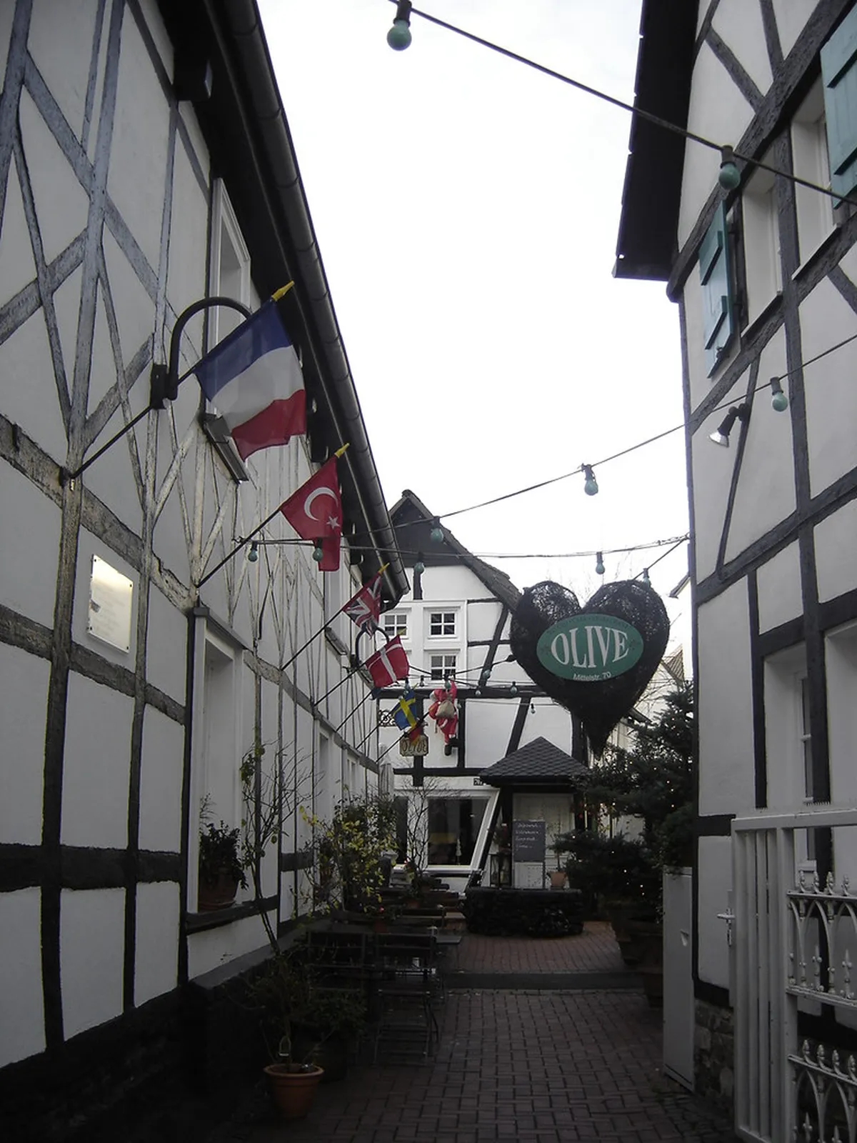 18 Best Hotels and Tips for Cologne Christmas Markets (2026)