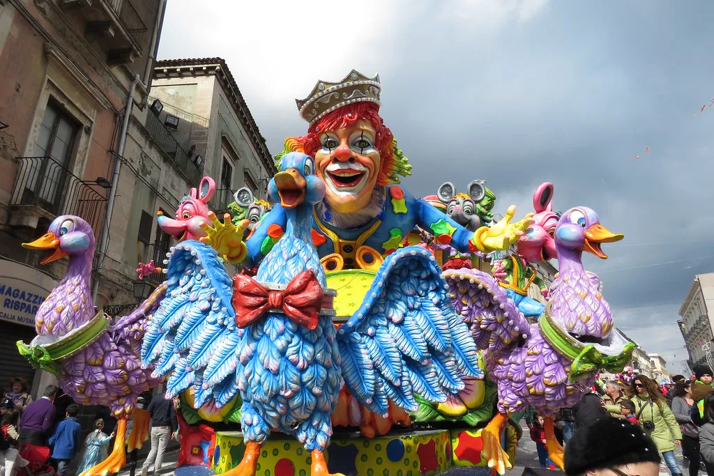 Viareggio Carnival Guide